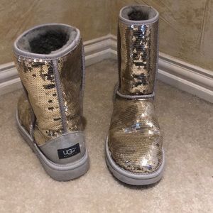 Sparkly gold Ugg, Size 11